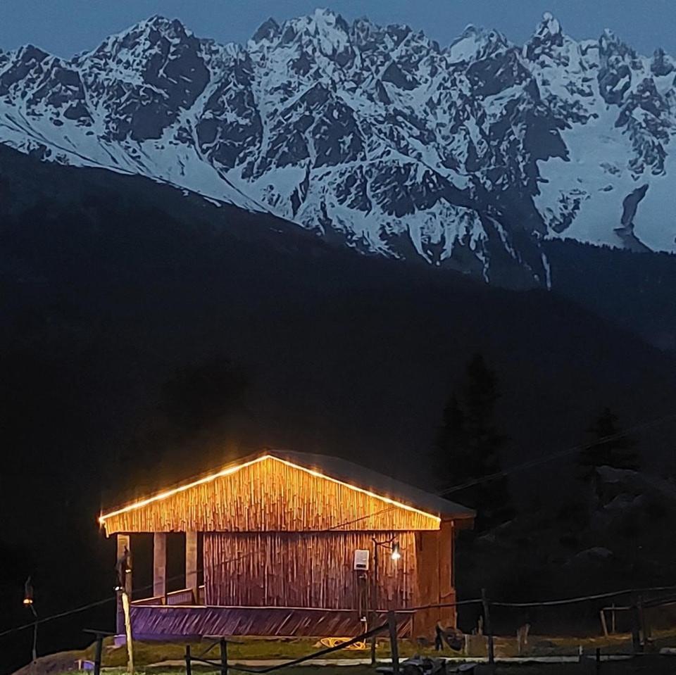 Khana Badosh Resort Kalam Exteriér fotografie