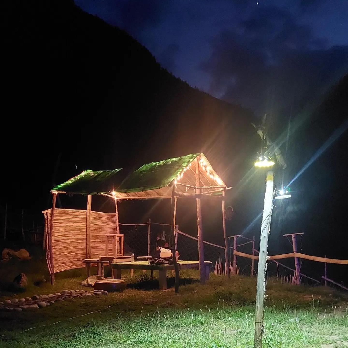 Khana Badosh Resort Kalam Exteriér fotografie