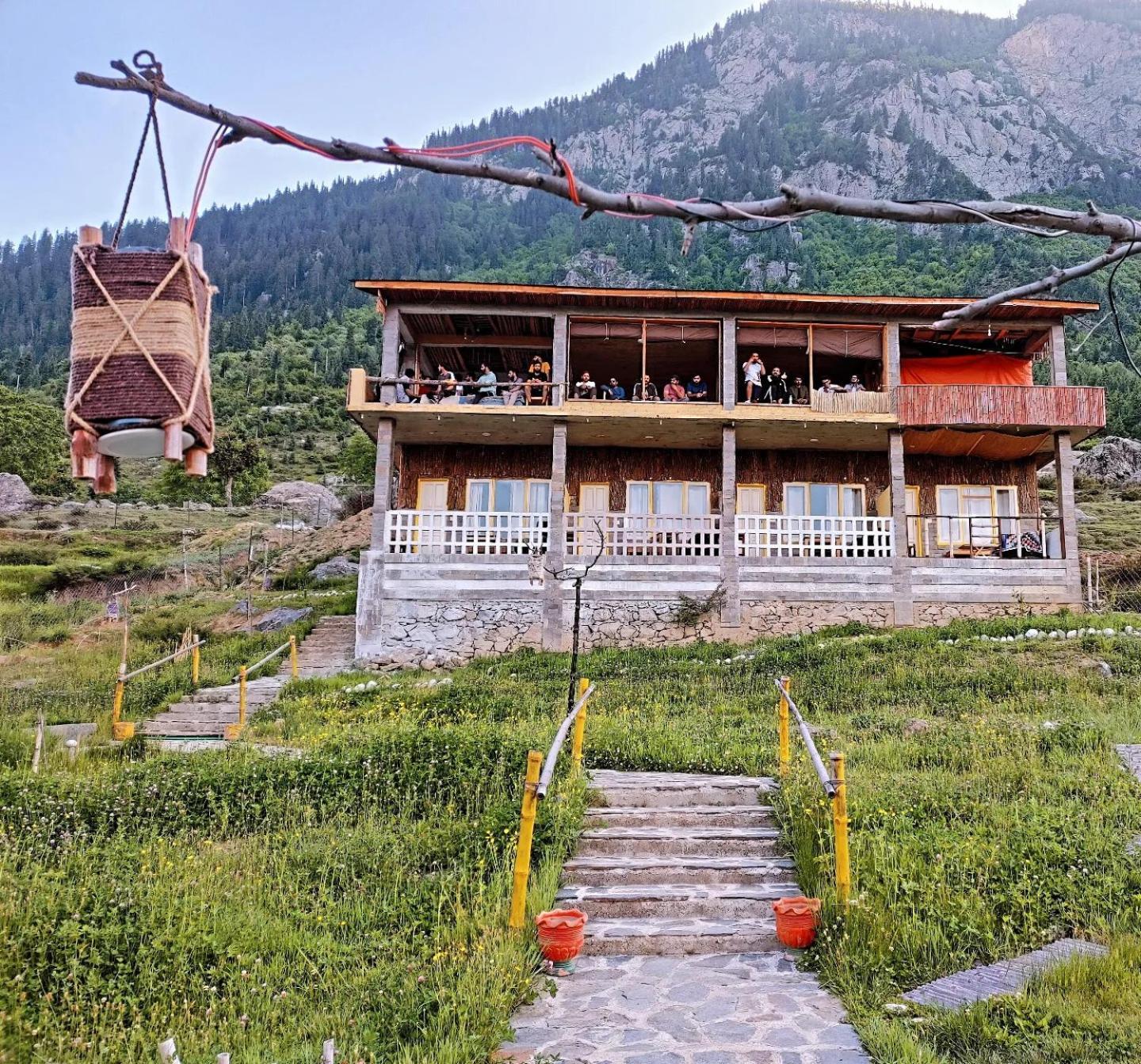 Khana Badosh Resort Kalam Exteriér fotografie
